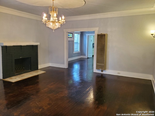 Image 3 of 16 For 1609 Magnolia Ave W 1