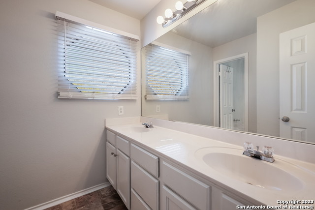 Image 15 of 18 For 15107 Kamary