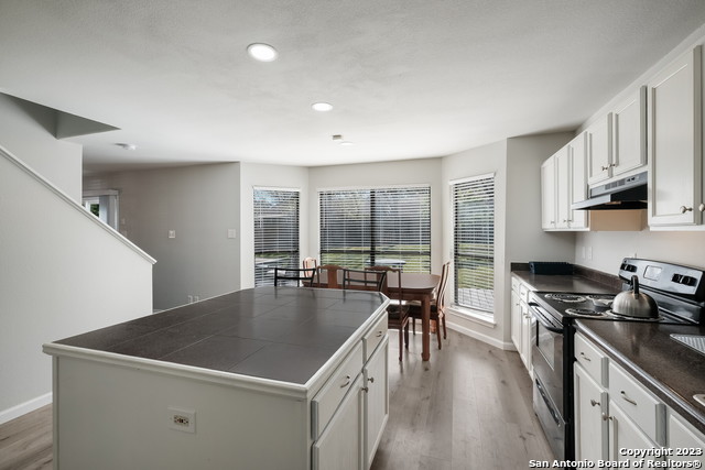 Image 8 of 18 For 15107 Kamary