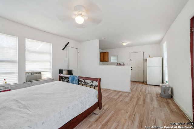 Image 14 of 23 For 333 Frio City