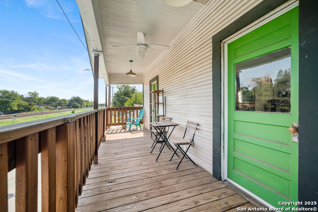 Image 22 of 23 For 333 Frio City