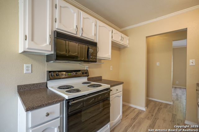 Image 15 of 32 For 5026 Thomas Paine Dr