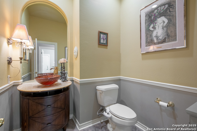 Image 10 of 47 For 19114 Autumn Gdn