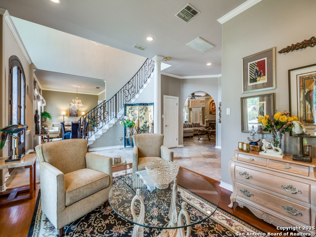 Image 7 of 47 For 19114 Autumn Gdn