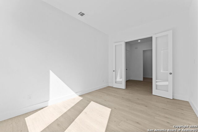 Image 11 of 37 For 5504 Paschal Park