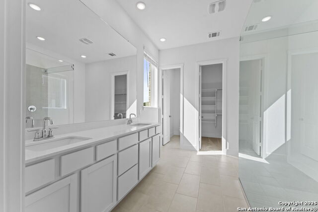 Image 21 of 37 For 5504 Paschal Park