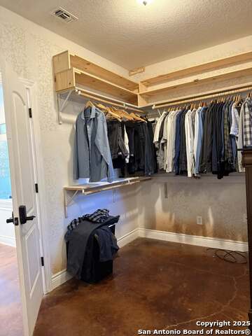 Image 21 of 27 For 17132 Bandera Rd. #7