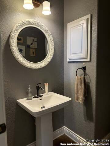 Image 24 of 27 For 17132 Bandera Rd. #7