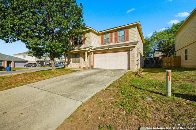 Image 2 of 28 For 5843 Sherbrooke Oak