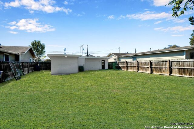 Image 25 of 27 For 519 Price