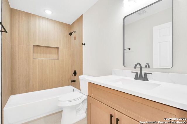 Image 4 of 27 For 519 Price