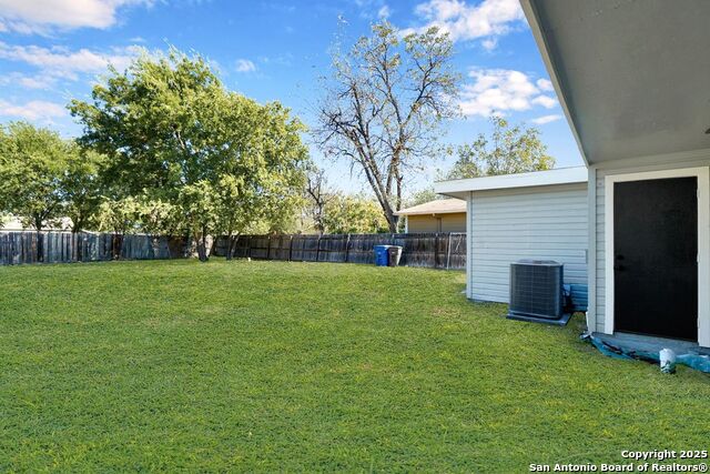 Image 7 of 27 For 519 Price