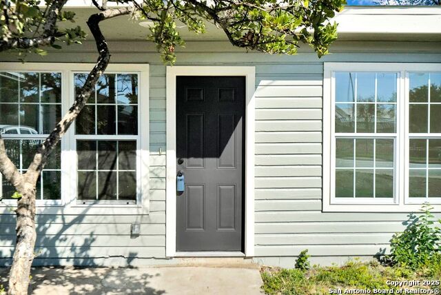 Image 9 of 27 For 519 Price