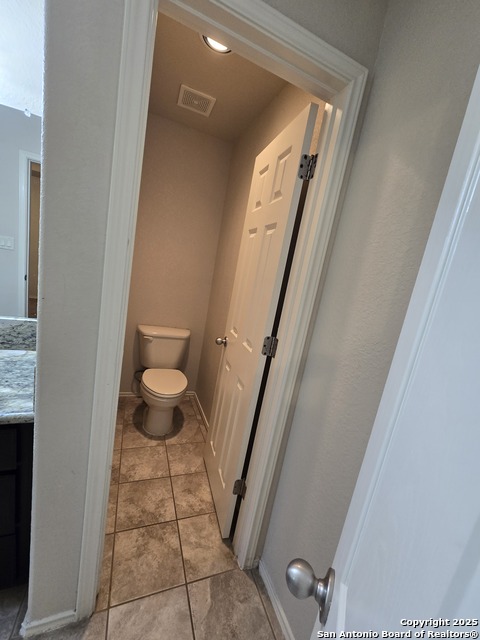 Image 20 of 25 For 1016 Brown Rock