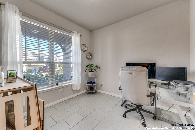 Image 10 of 25 For 4807 Marylebone