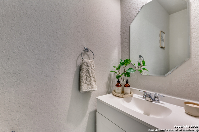 Image 11 of 25 For 4807 Marylebone