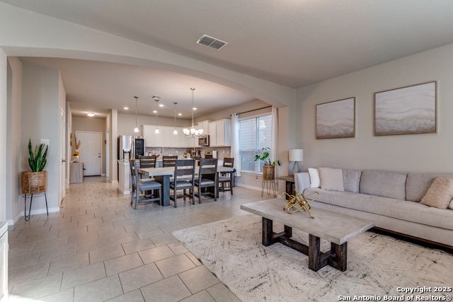 Image 4 of 25 For 4807 Marylebone