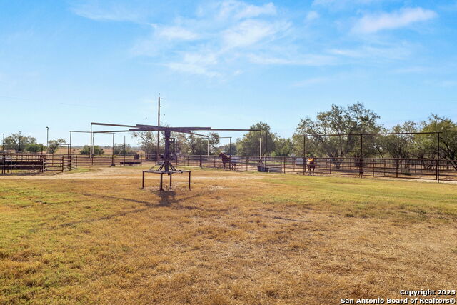 Image 24 of 36 For 10055 Fm 467