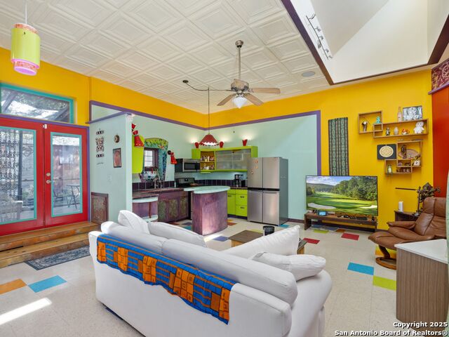 Image 12 of 40 For 1651 Woodlawn W