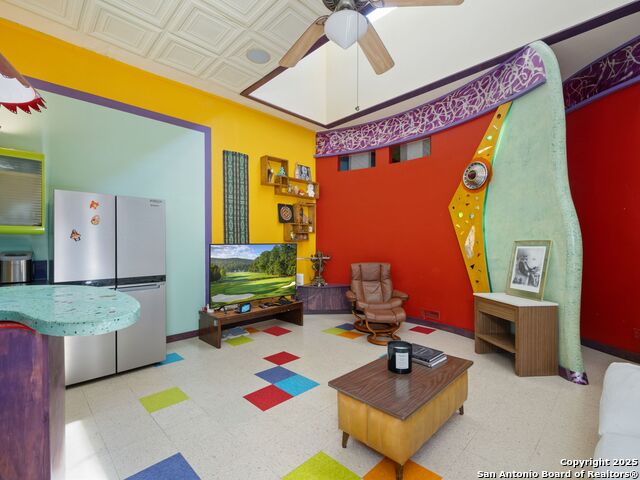 Image 14 of 40 For 1651 Woodlawn W