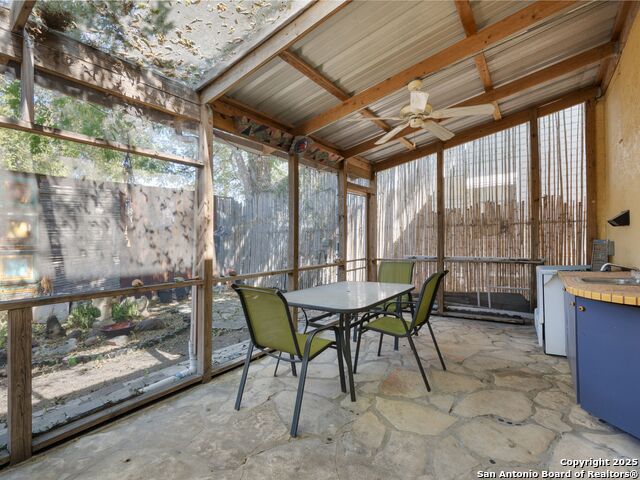 Image 30 of 40 For 1651 Woodlawn W