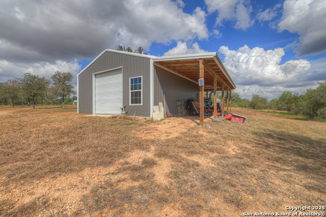 Listing photo id 19 for 2354 Fm 2438