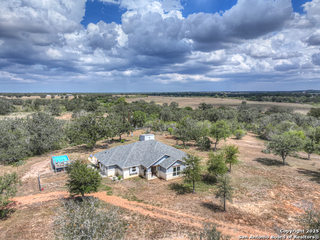 Listing photo id 28 for 2354 Fm 2438