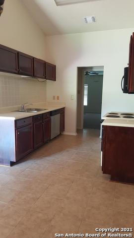 Listing photo id 4 for 5815 Sun Canyon Dr