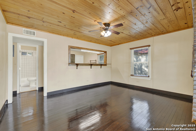 Listing photo id 6 for 927 Union Ave N