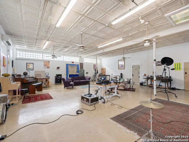 Image 10 of 40 For 1651 Woodlawn W