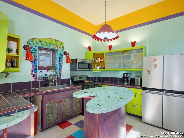 Image 17 of 40 For 1651 Woodlawn W