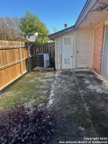 Image 10 of 10 For 624 N Main Street 6