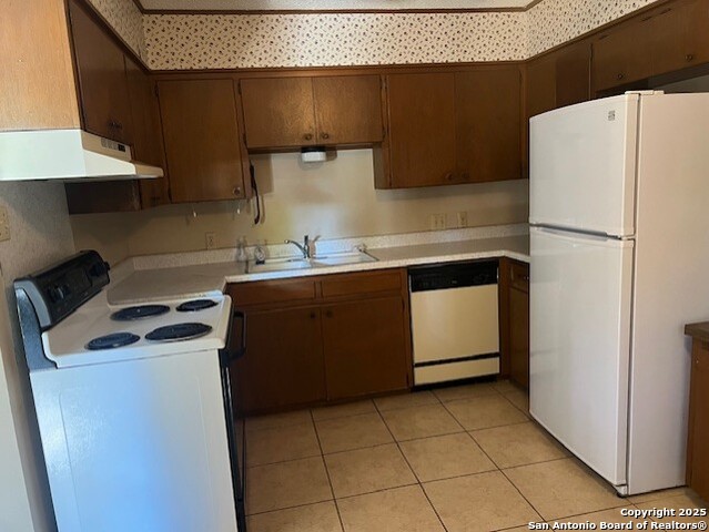 Image 3 of 10 For 624 N Main Street 6