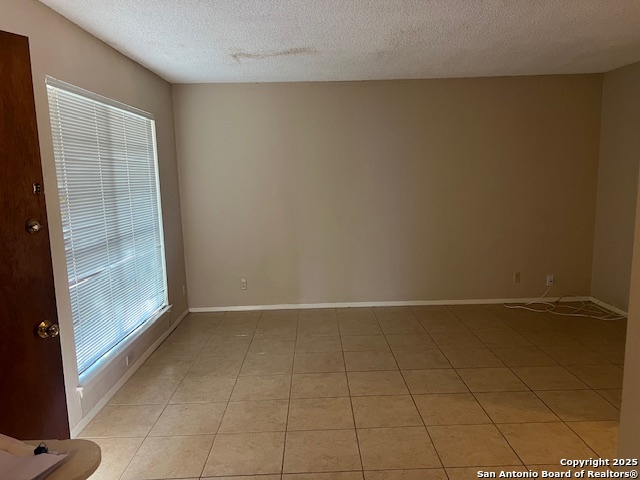 Image 4 of 10 For 624 N Main Street 6