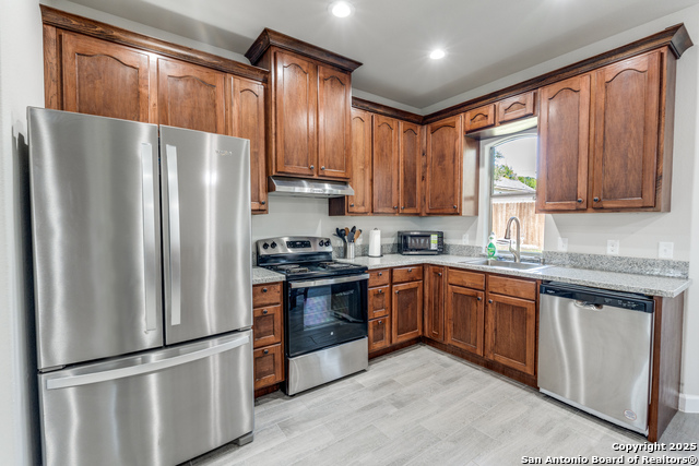 Image 10 of 25 For 1287 Rotherman