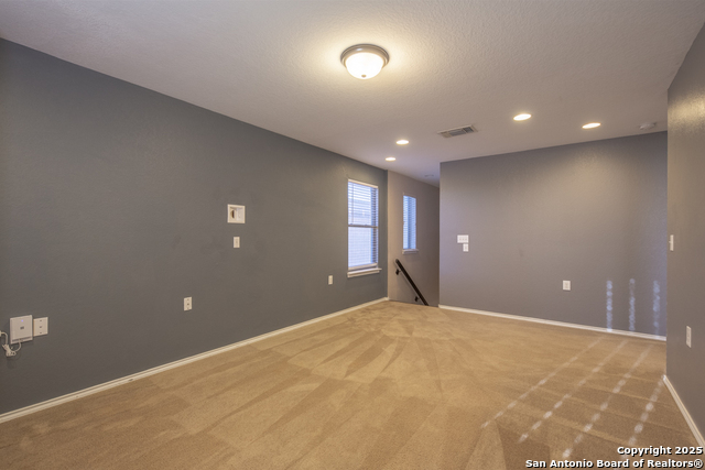 Image 16 of 28 For 7419 Primrose Post