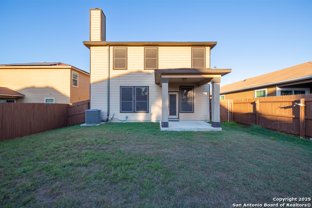 Image 26 of 28 For 7419 Primrose Post