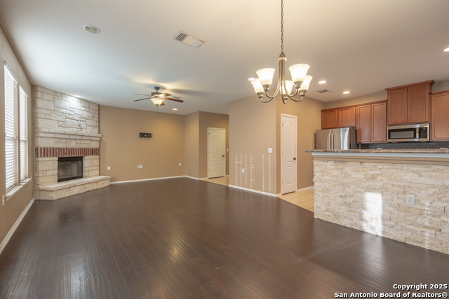 Image 7 of 28 For 7419 Primrose Post