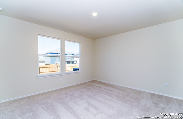 Image 16 of 27 For 5911 Rolling Glen