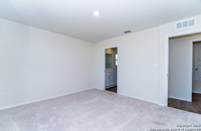 Image 17 of 27 For 5911 Rolling Glen