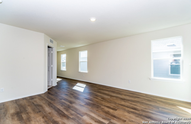 Image 6 of 27 For 5911 Rolling Glen