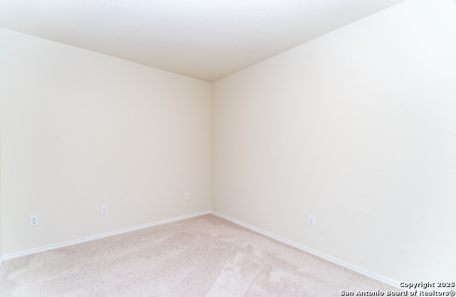 Image 8 of 27 For 5911 Rolling Glen