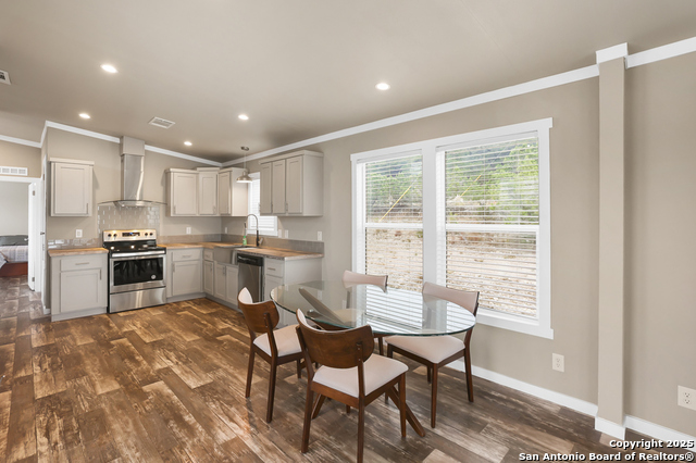 Image 11 of 21 For 4207 Forest Trail