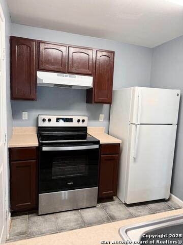 Listing photo id 8 for 6022 State  104