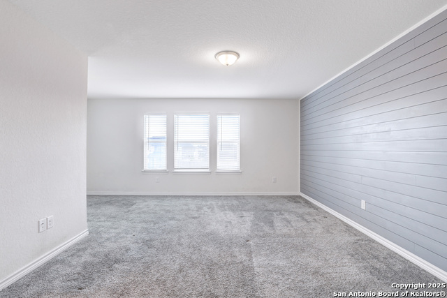 Listing photo id 14 for 11331 October Chase