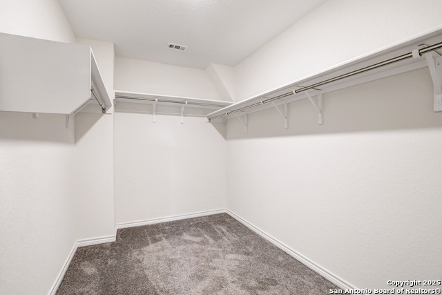 Listing photo id 17 for 11331 October Chase