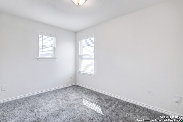 Listing photo id 18 for 11331 October Chase