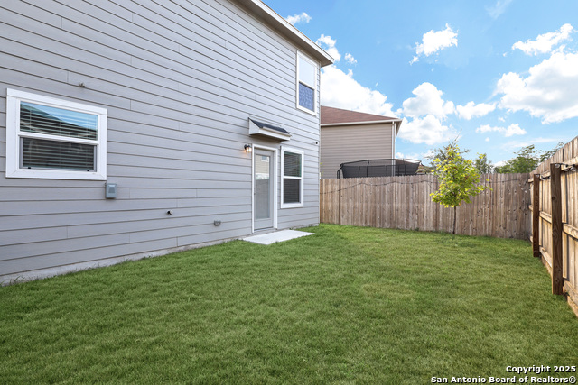 Listing photo id 22 for 11331 October Chase