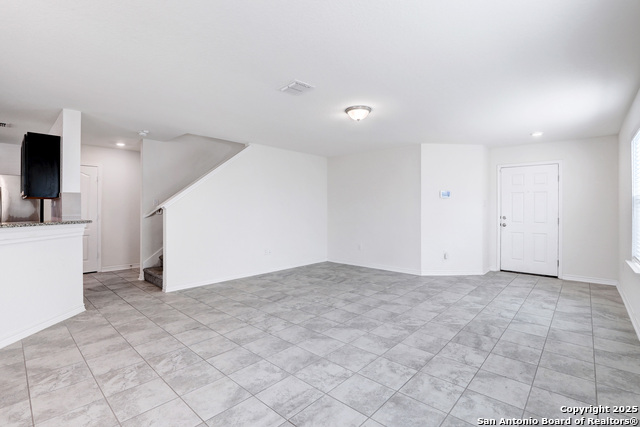 Listing photo id 3 for 11331 October Chase