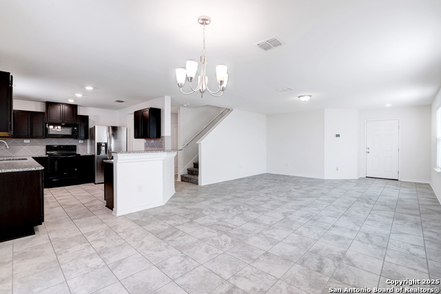 Listing photo id 7 for 11331 October Chase